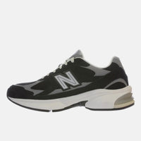 Tenis Nb 2010 Unisex Preto e Cinza