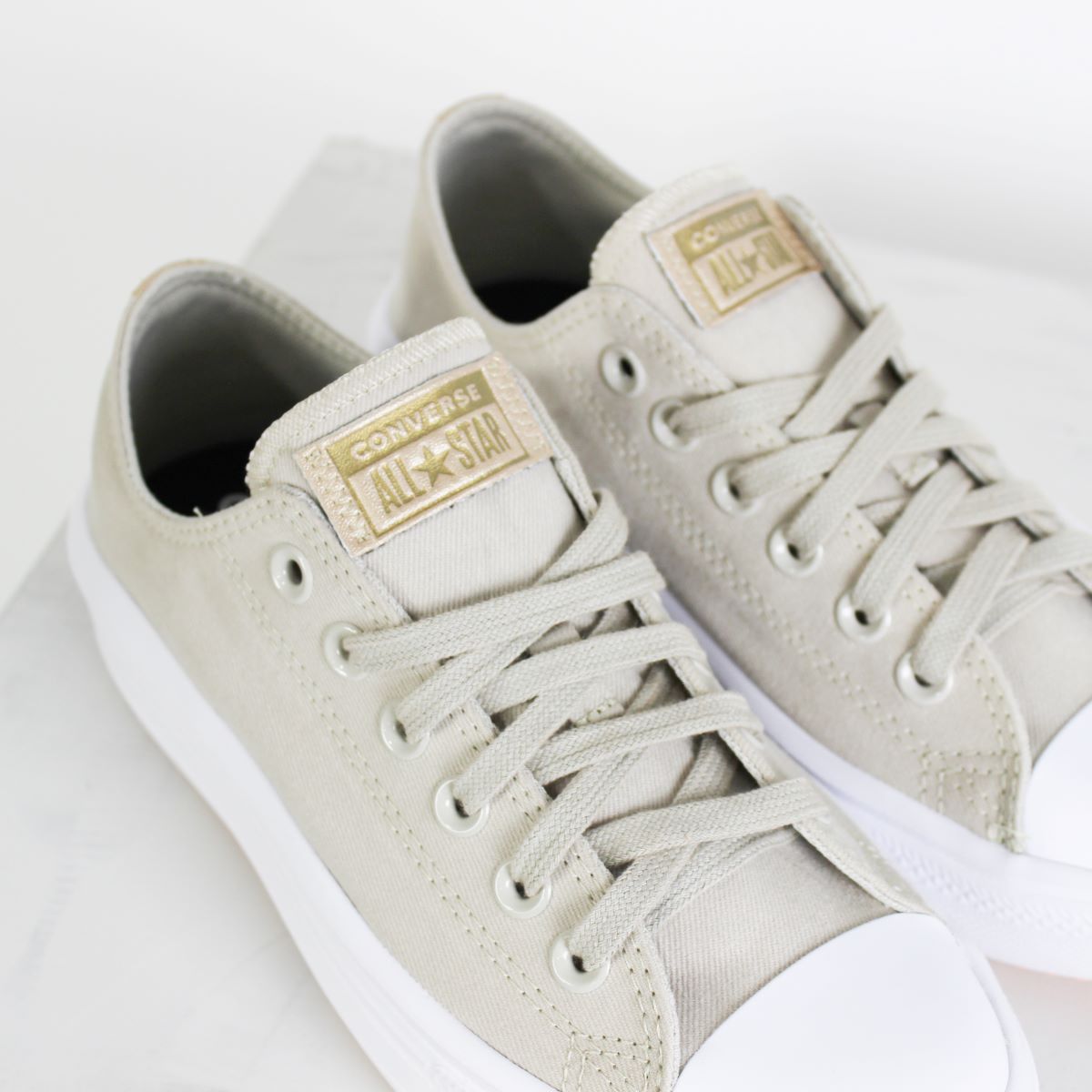 TENIS CHUCK TAYLOR ALL STAR MOVE BEGE
