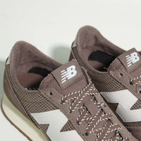 Tênis New Balance 471 Feminino Marrom