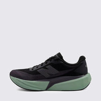 Tênis New Balance FuelCell Rebel V5 Preto Verde Claro