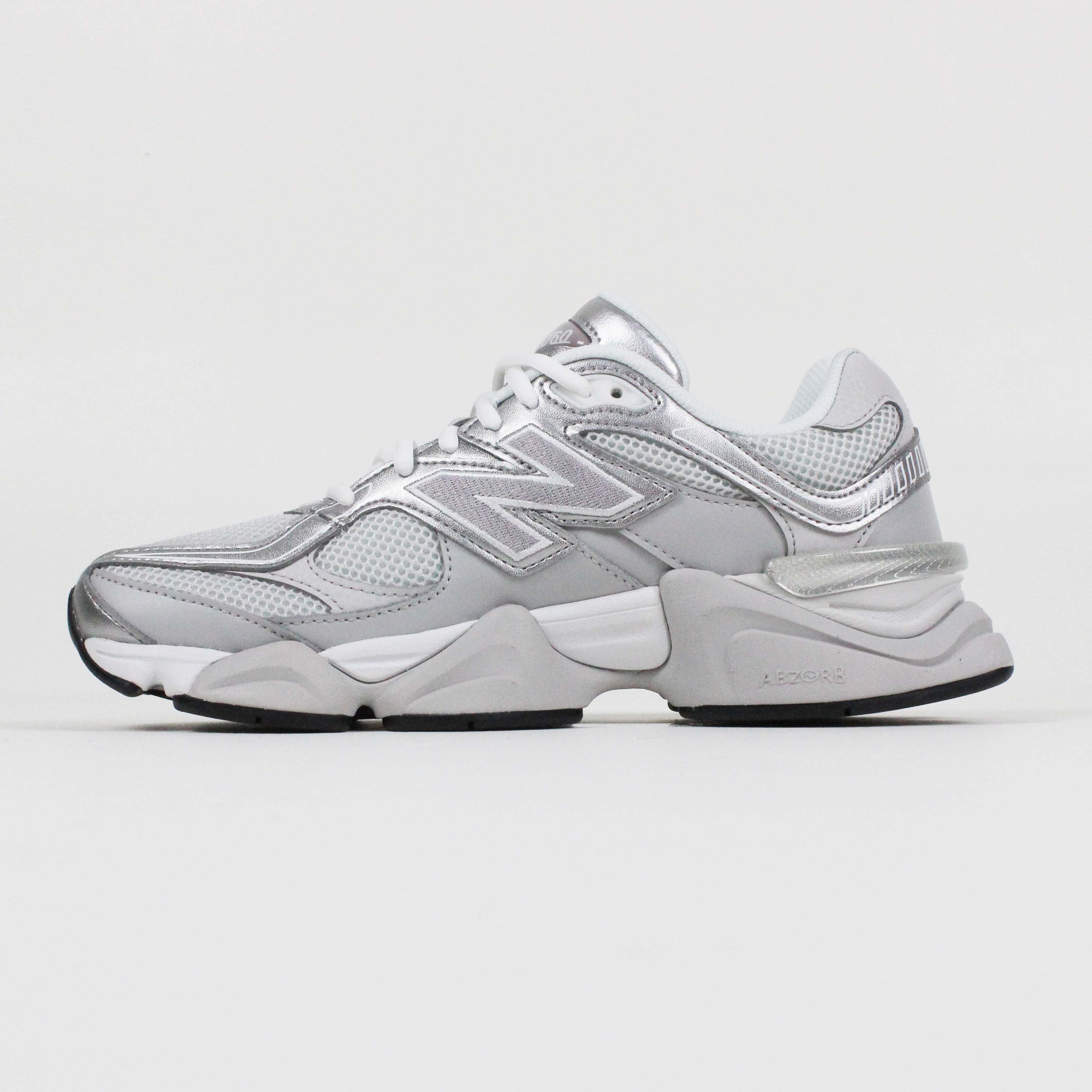 Tênis New Balance 9060 Cinza Metalic Gold