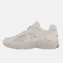 Tênis New Balance 2002R Bege