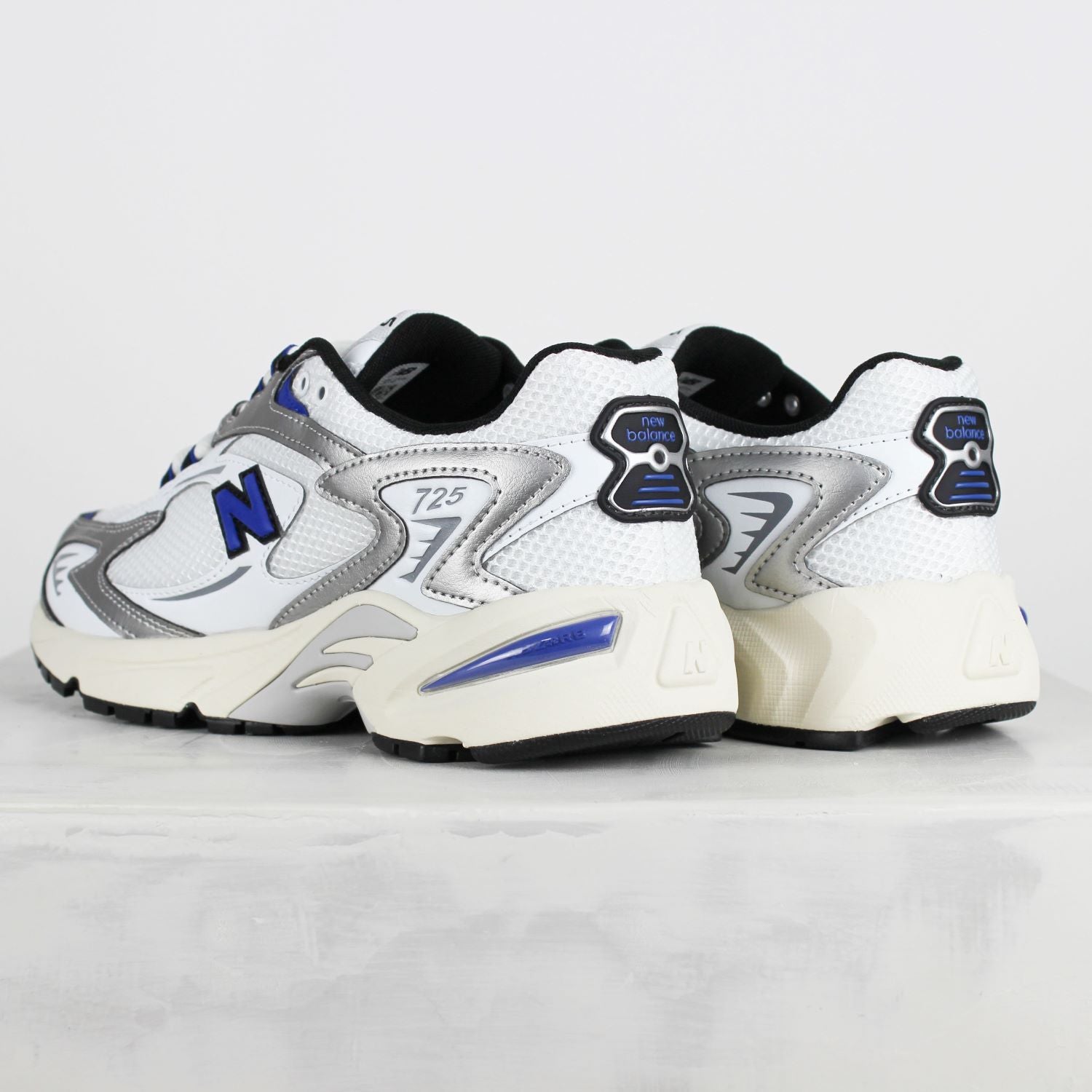Tênis New Balance 725 Branco Dark Royal Blue