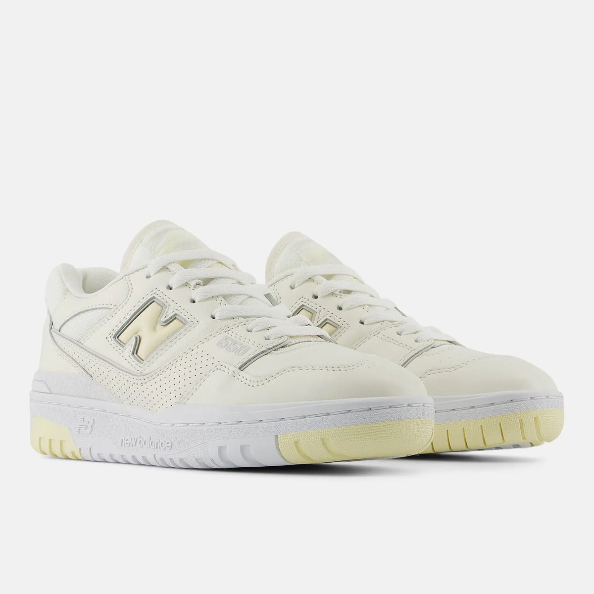 Tênis New Balance 550 Bege Amarelo Claro