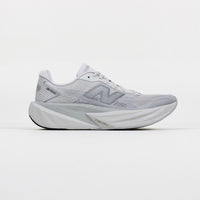 Tênis Feminino New Balance FuelCell Rebel v4 Cinza Claro Prata