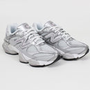 Tênis New Balance 9060 Cinza Metalic Gold