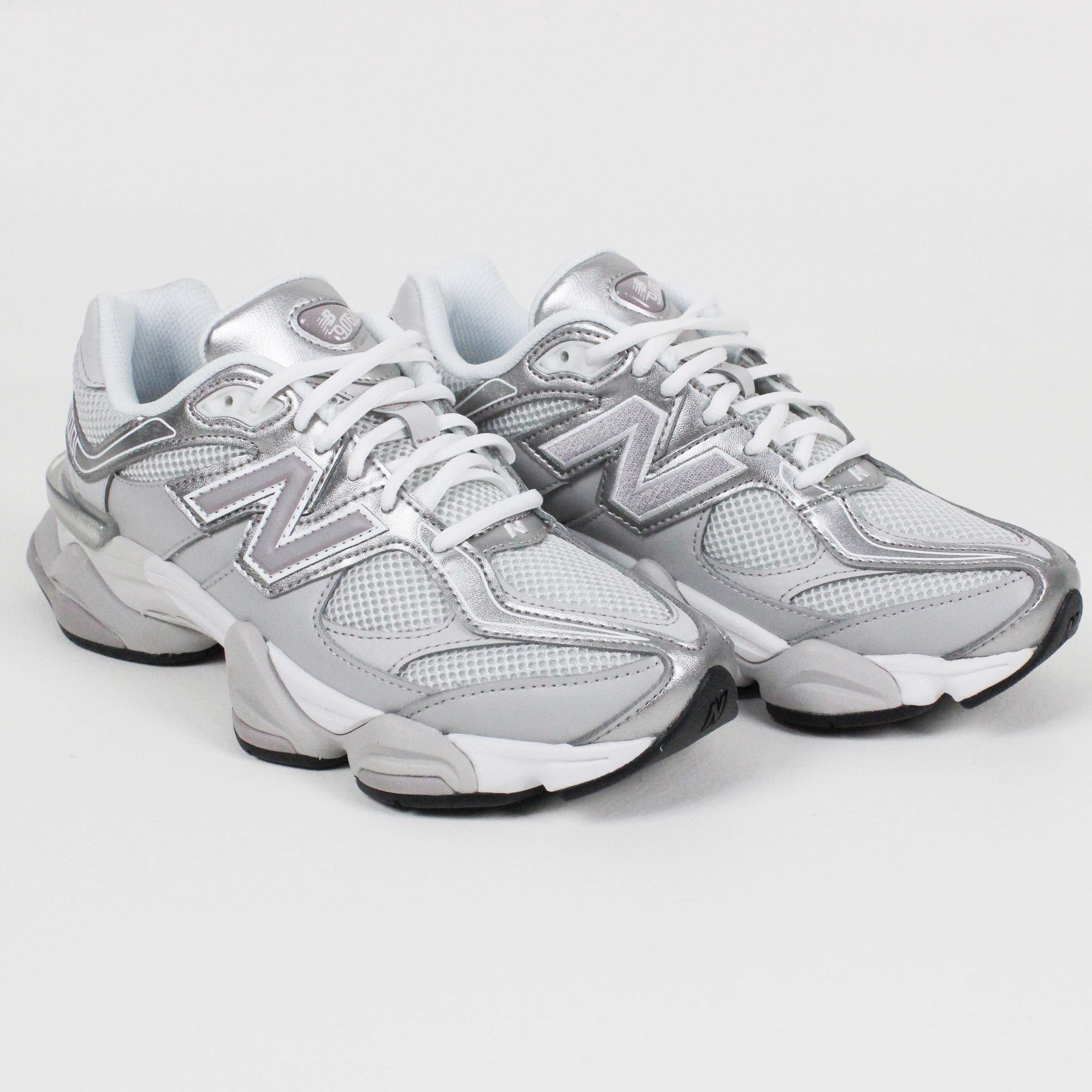 Tênis New Balance 9060 Cinza Metalic Gold