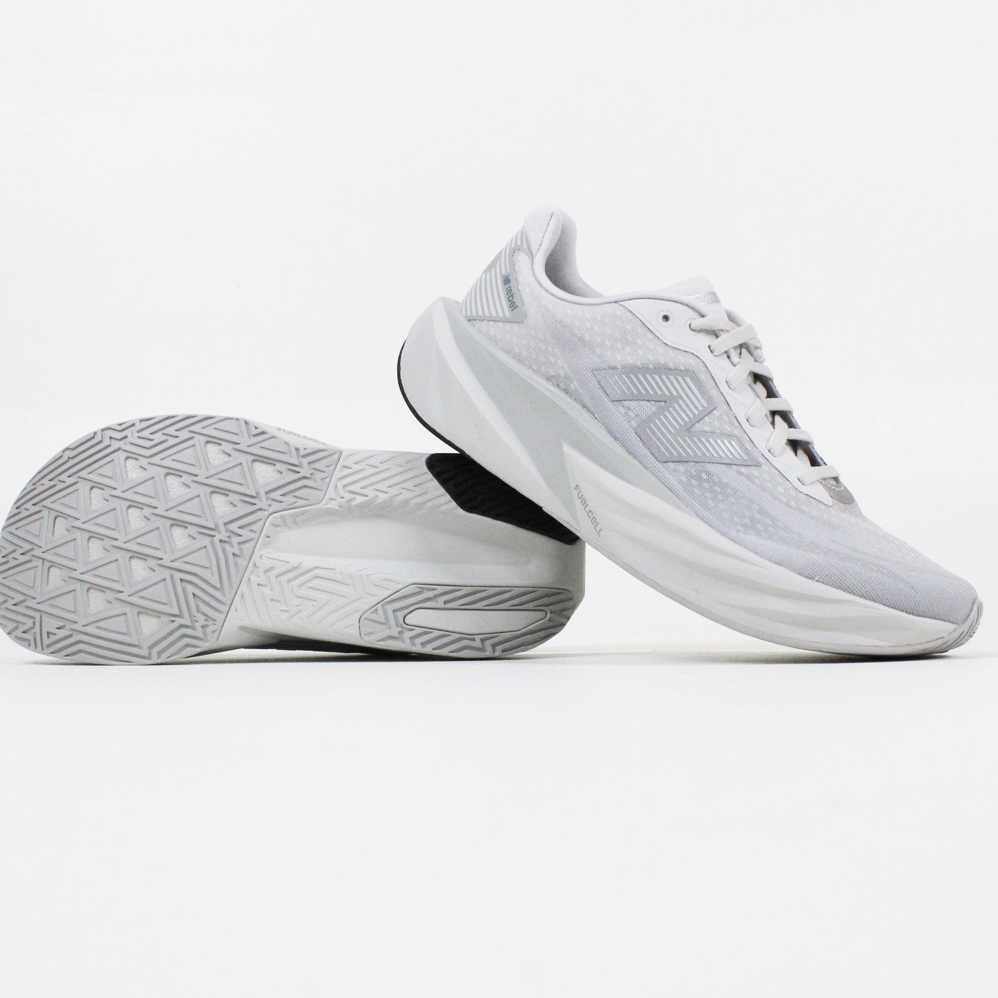 Tênis Masculino New Balance FuelCell Rebel v4 Cinza Prata
