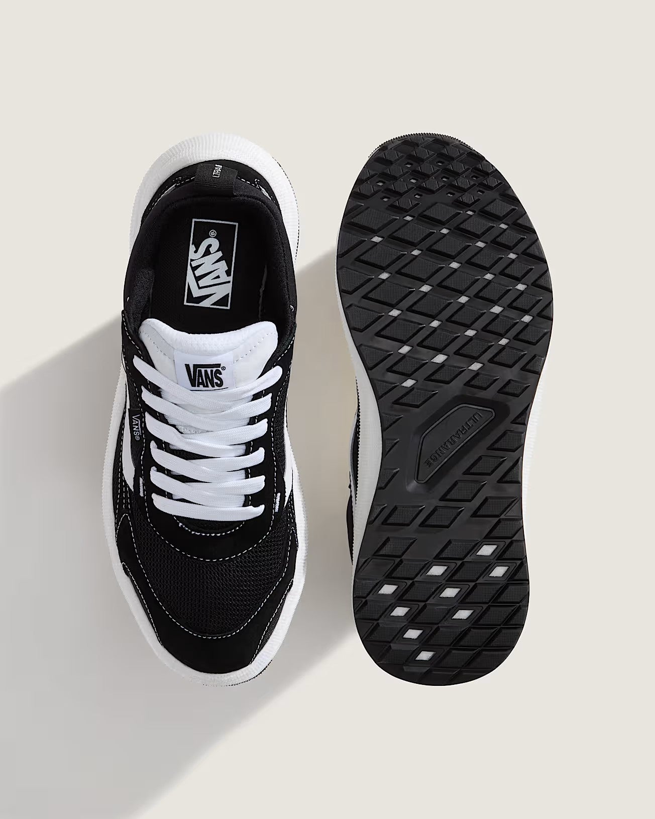 Tênis Vans Ultrarange Neo 2.0 Black White