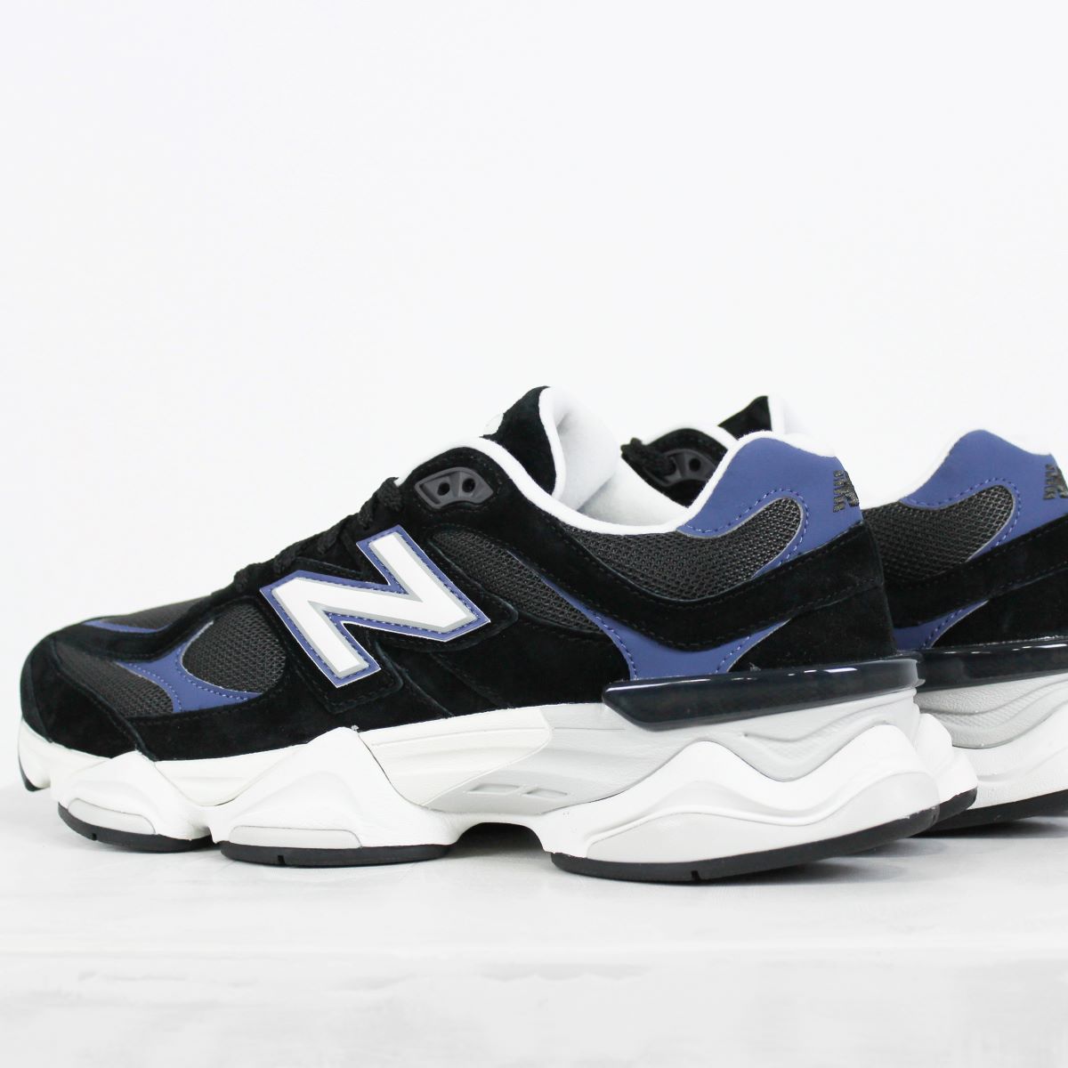 Tênis New Balance 9060 Black Blue