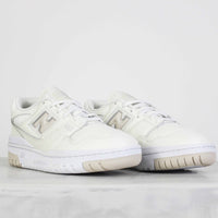Tênis New Balance 550 Bege