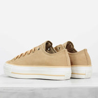 Tênis Converse Chuck Taylor All Star Lift Suede Areia