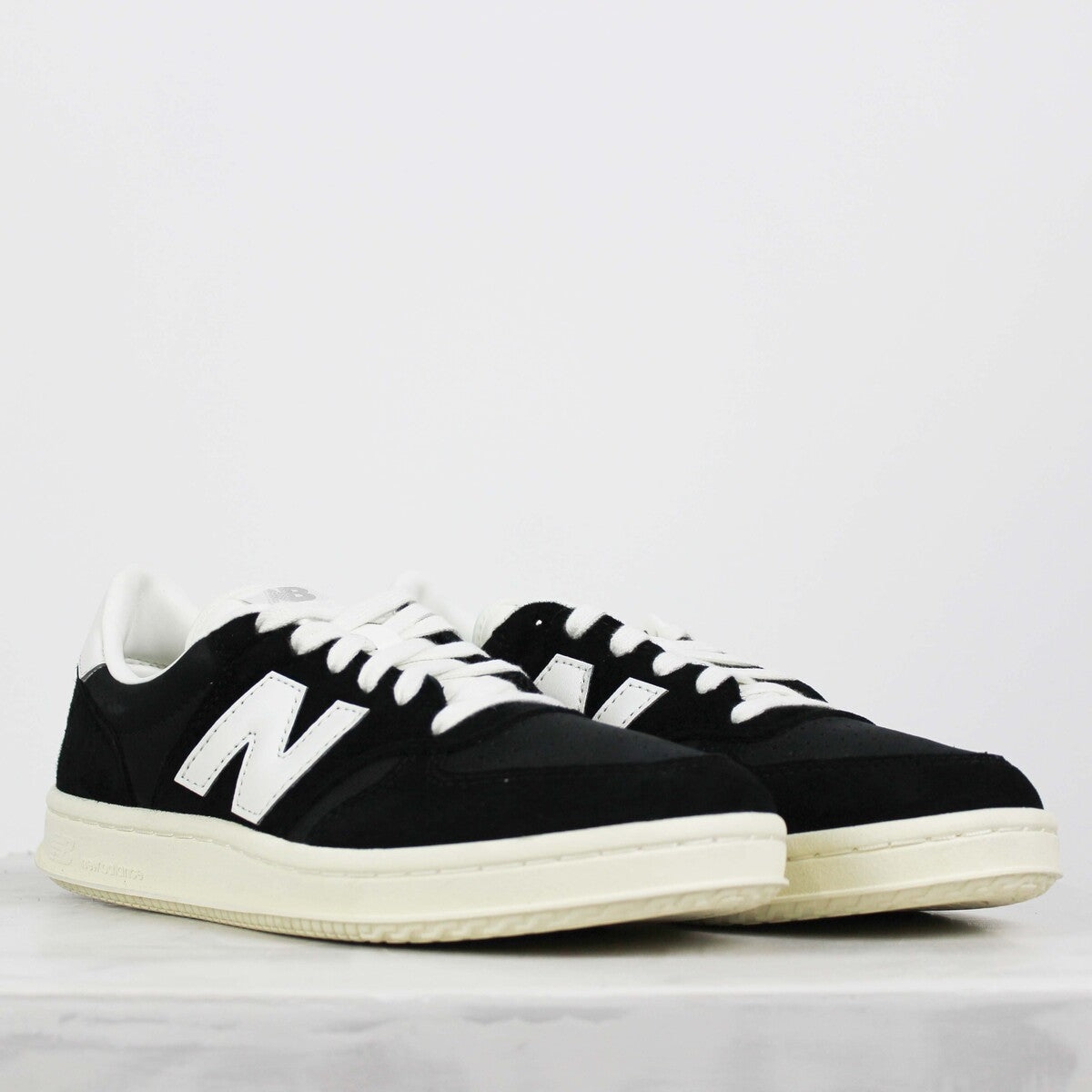 Tênis New Balance CT500 Preto Branco