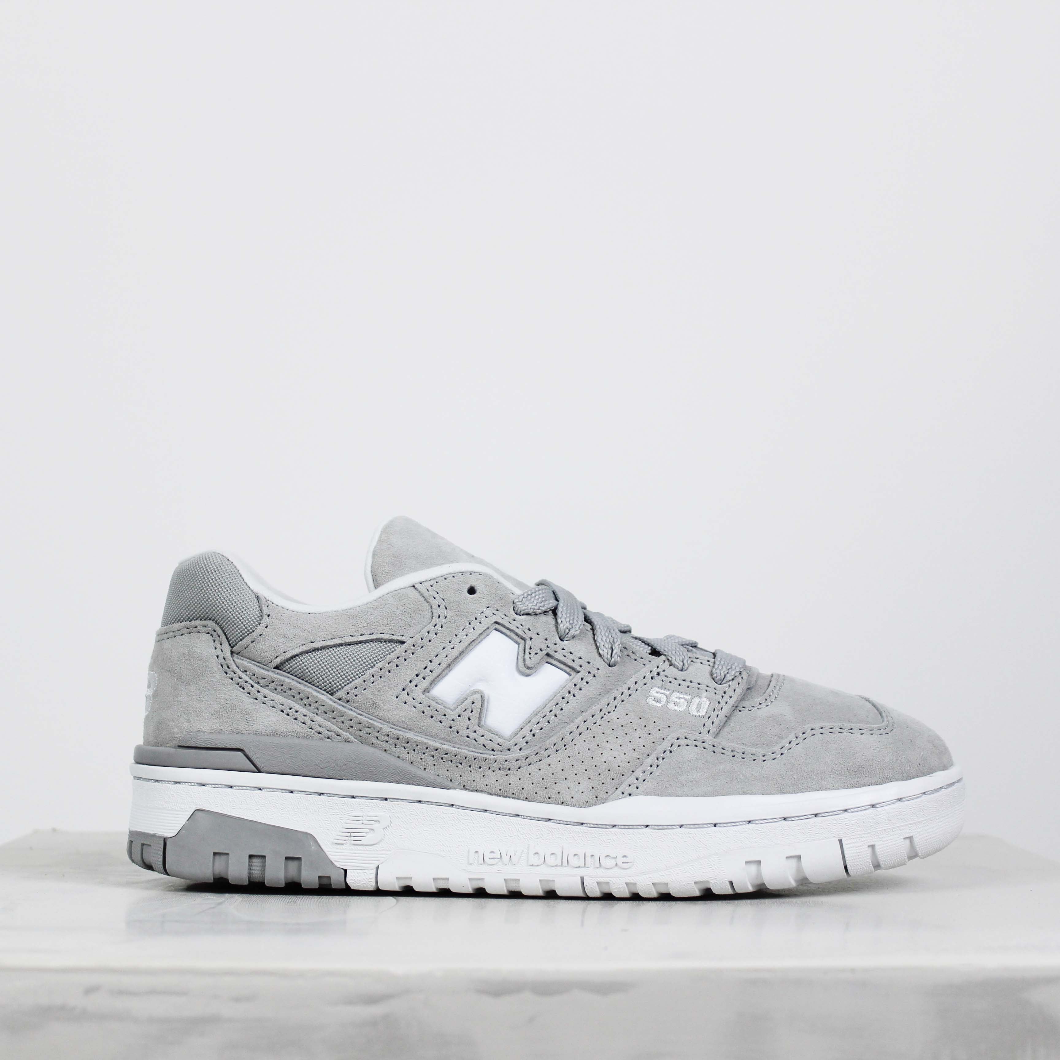 Tênis New Balance 550 Cinza