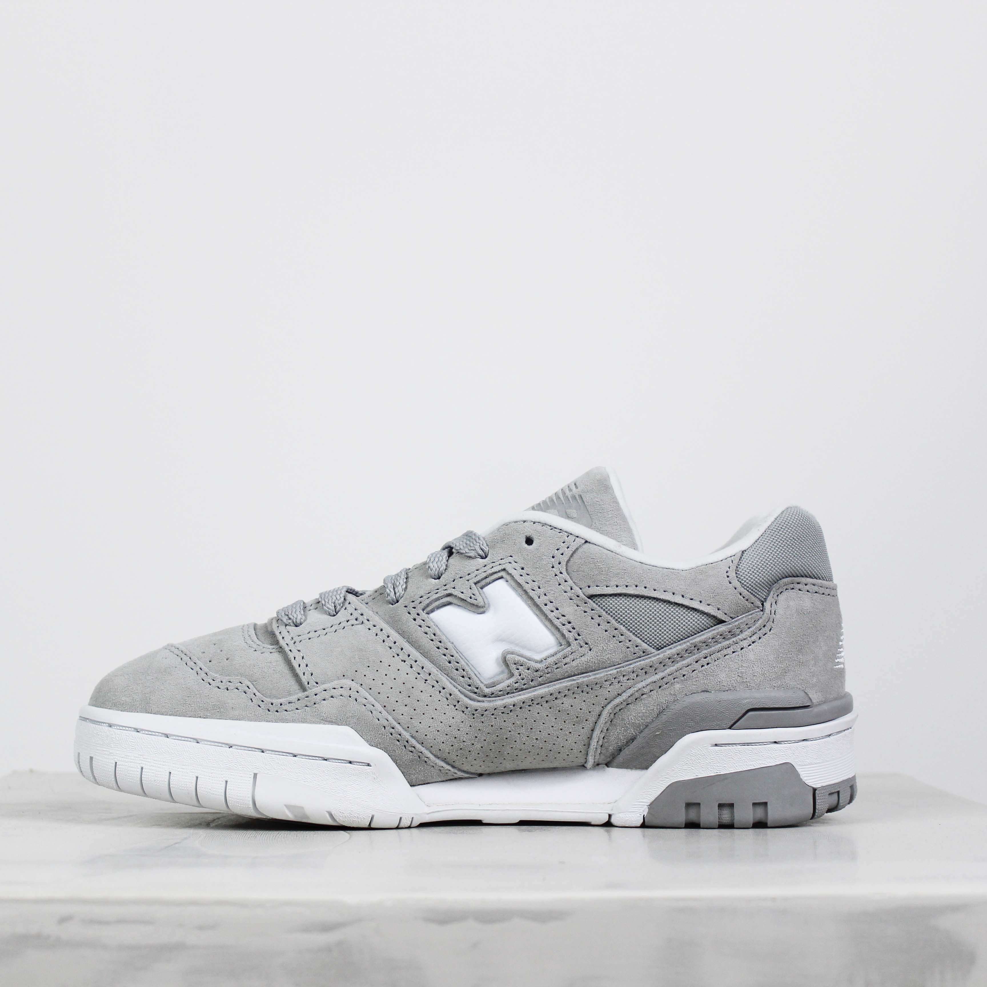 Tênis New Balance 550 Cinza
