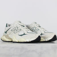 Tênis New Balance 9060 Off White Green