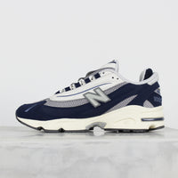 Tênis New Balance M1000 Bege Claro Marinho