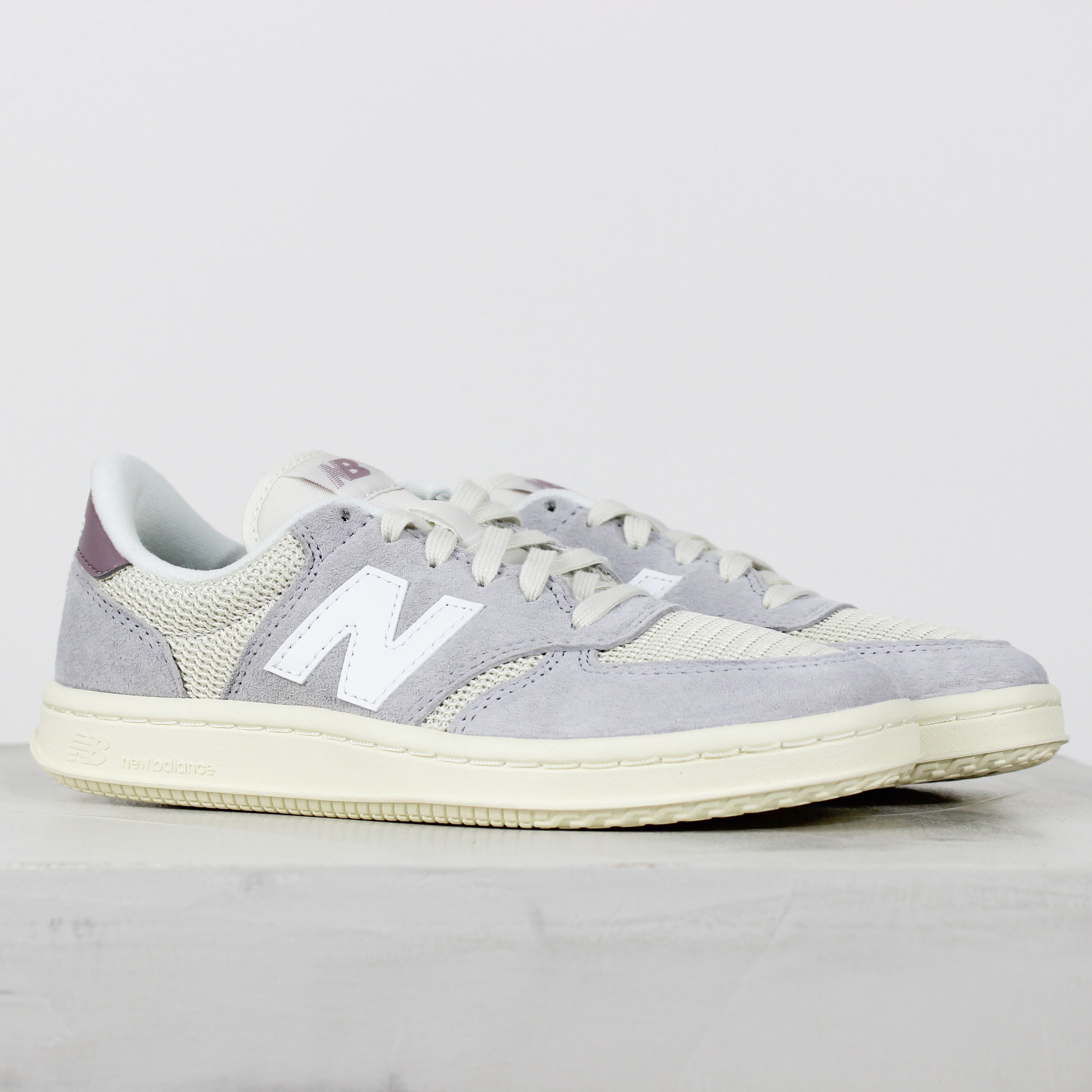 Tênis New Balance CT500 Lilas Branco Off