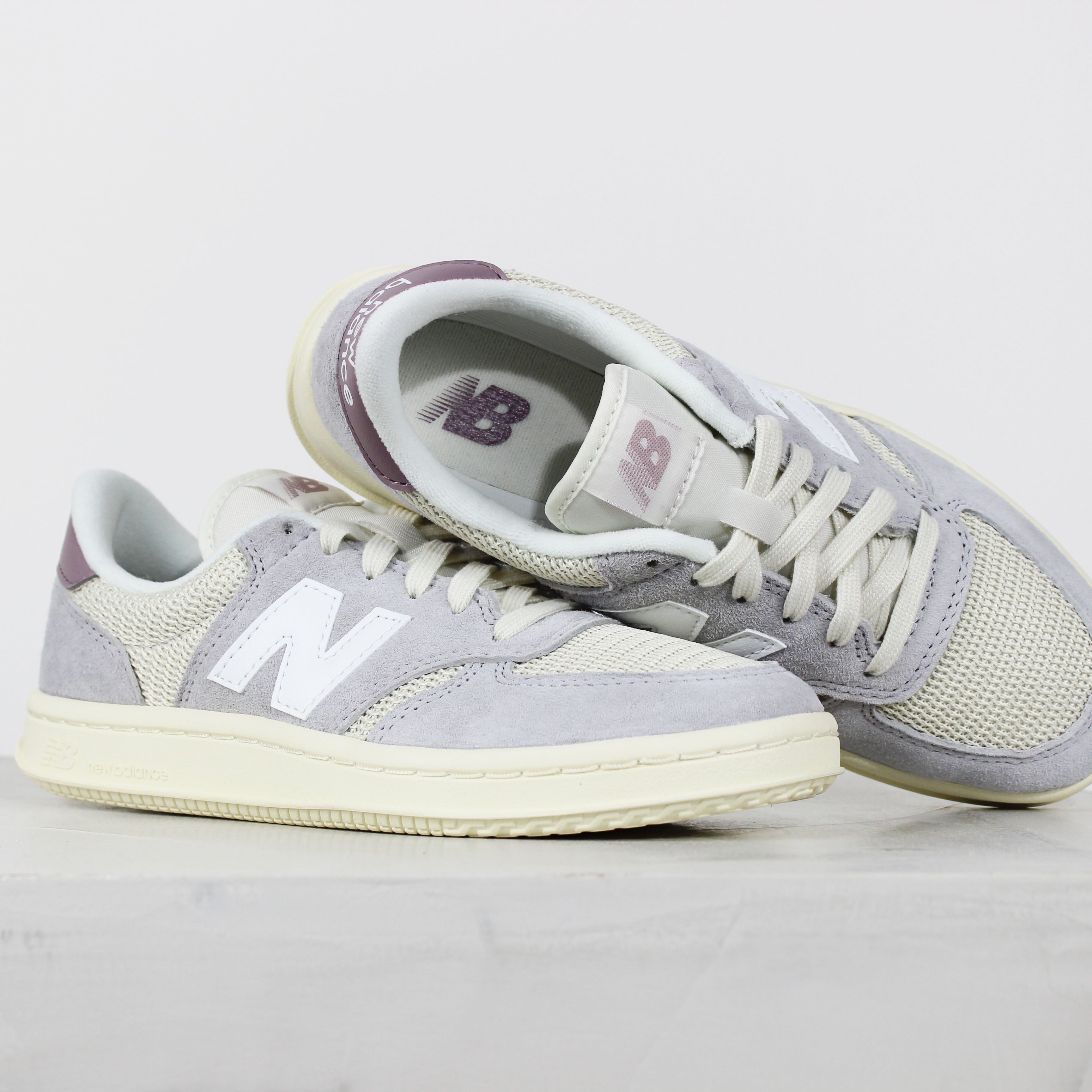 Tênis New Balance CT500 Lilas Branco Off