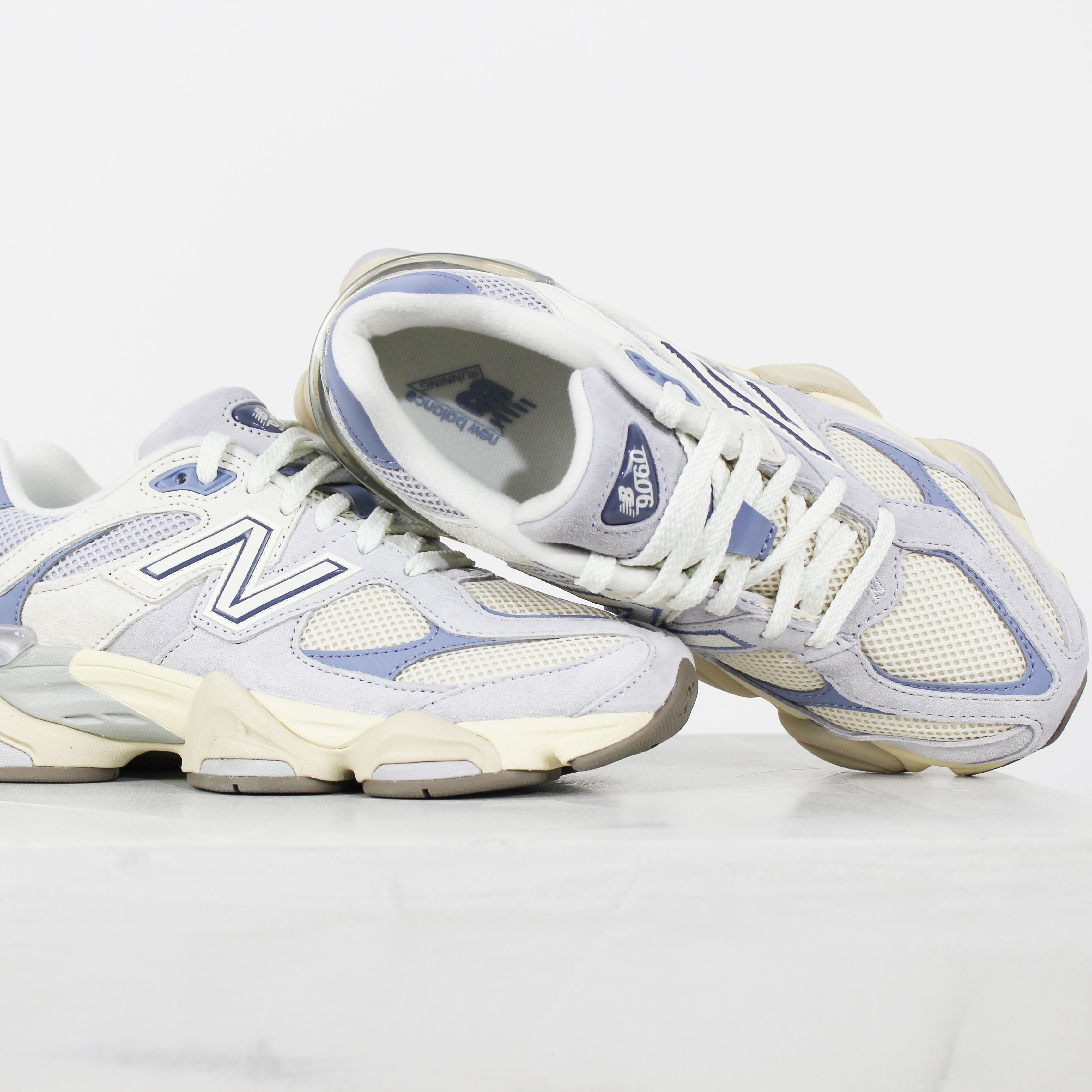 Tênis New Balance 9060 Unissex Pérola Bege