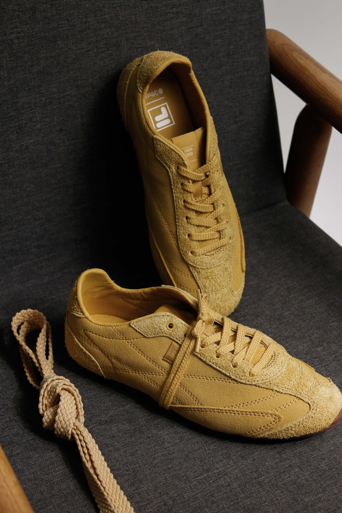 Tenis Fila Ritmo Sleek Lx Feminino Amarelo Mostarda