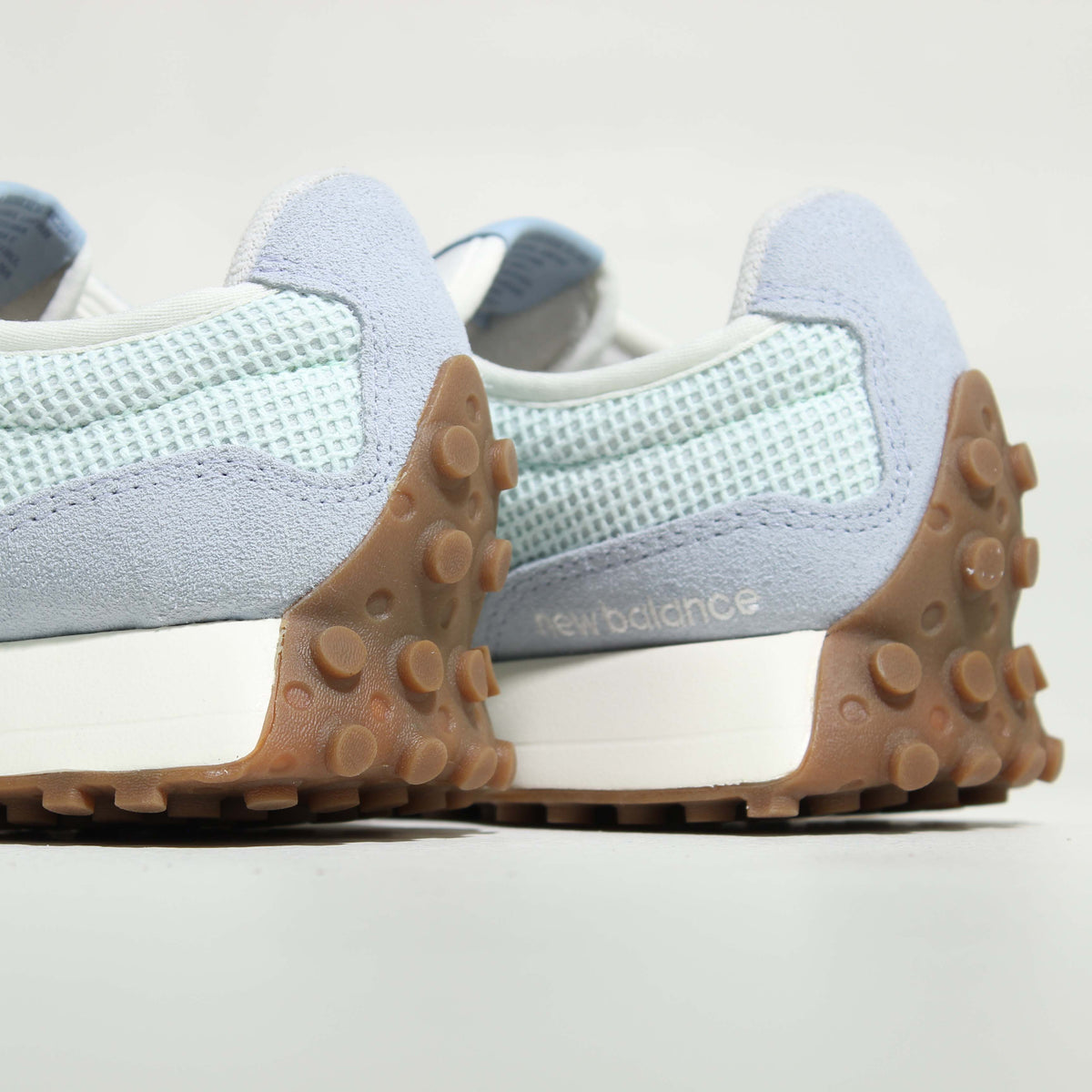 Tênis New Balance 327v1 Azul Claro