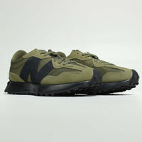 Tênis New Balance 327v1 Verde Oliva Preto