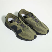 Tênis New Balance 327v1 Verde Oliva Preto
