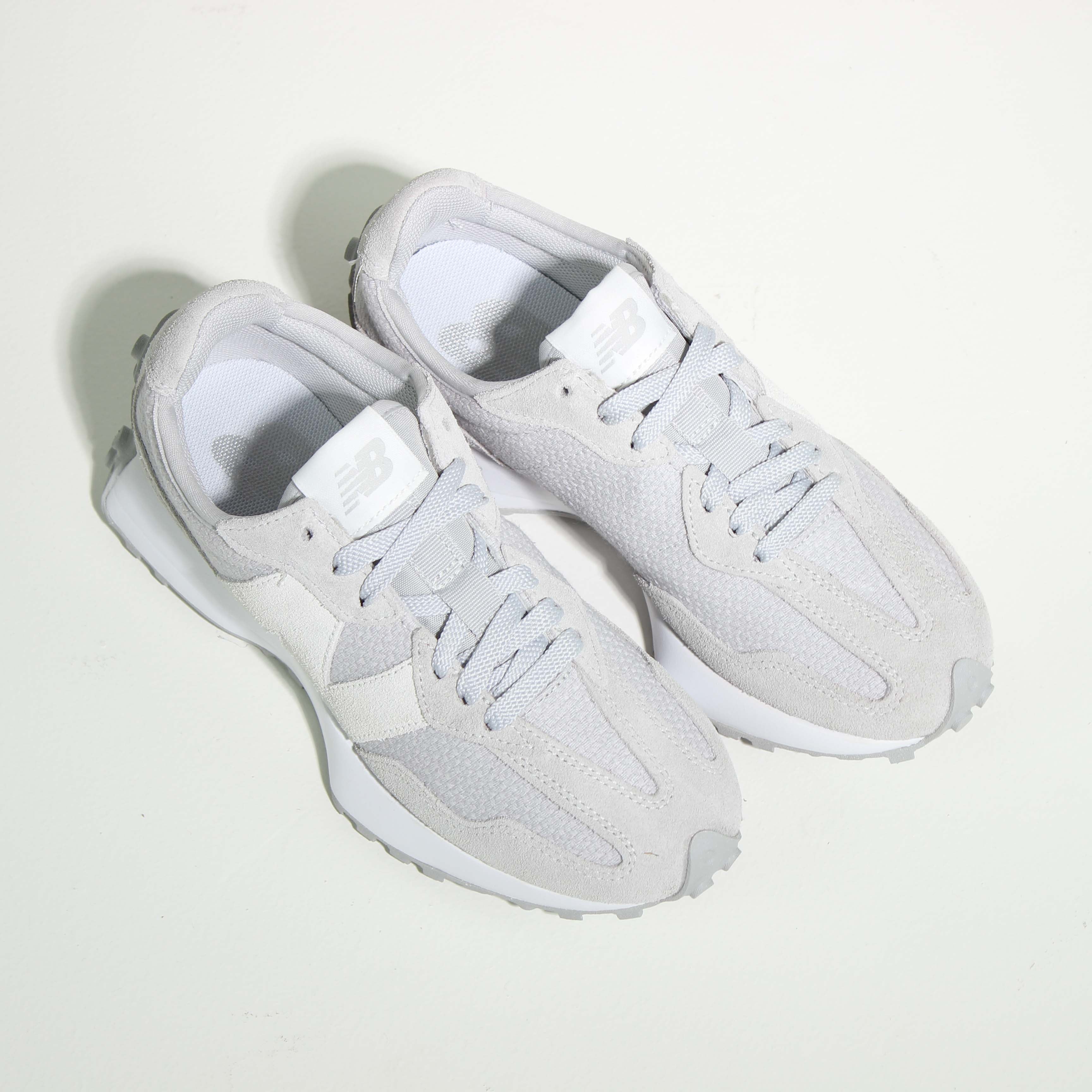 Tênis New Balance 327 V1 Feminino Cinza Branco | Urban Feet – Loja