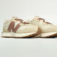Tênis New Balance 327V1 Feminino Bege Marrom