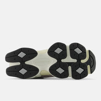 Tênis New Balance 9060 Cinza Bege