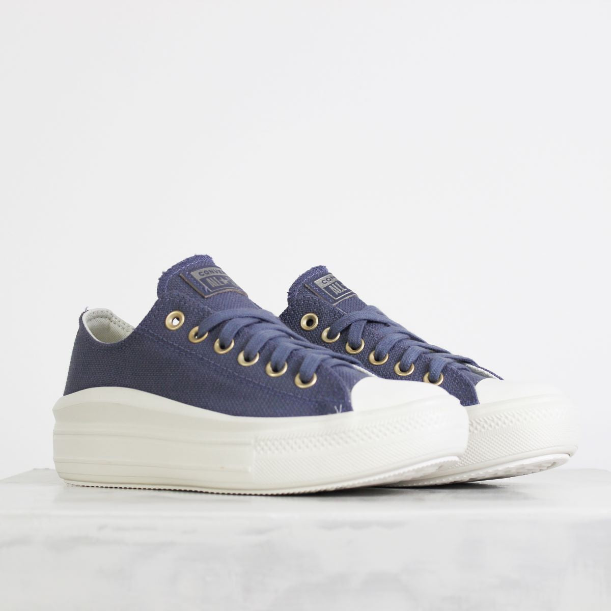 TENIS CHUCK TAYLOR ALL STAR MOVE ROXO