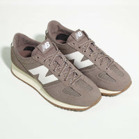 Tênis New Balance 471 Feminino Marrom