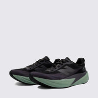 Tênis New Balance FuelCell Rebel V5 Preto Verde Claro