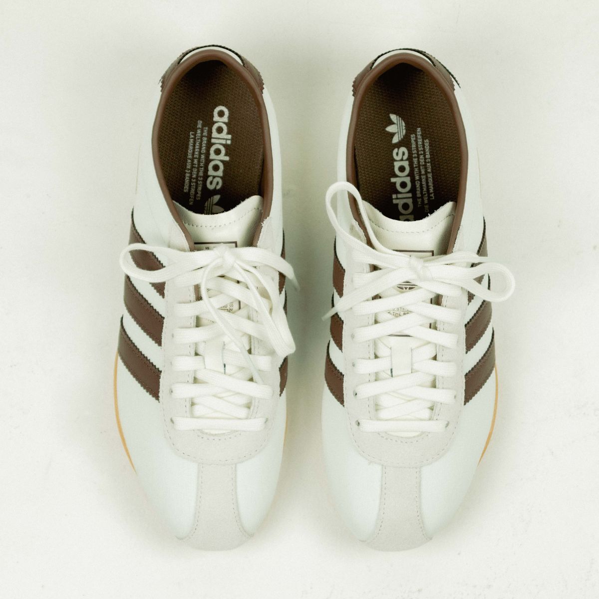 Tênis Adidas Tokyo Off White Earth Strata