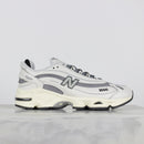 Tênis New Balance M1000 Unisex Bege Cinza Claro