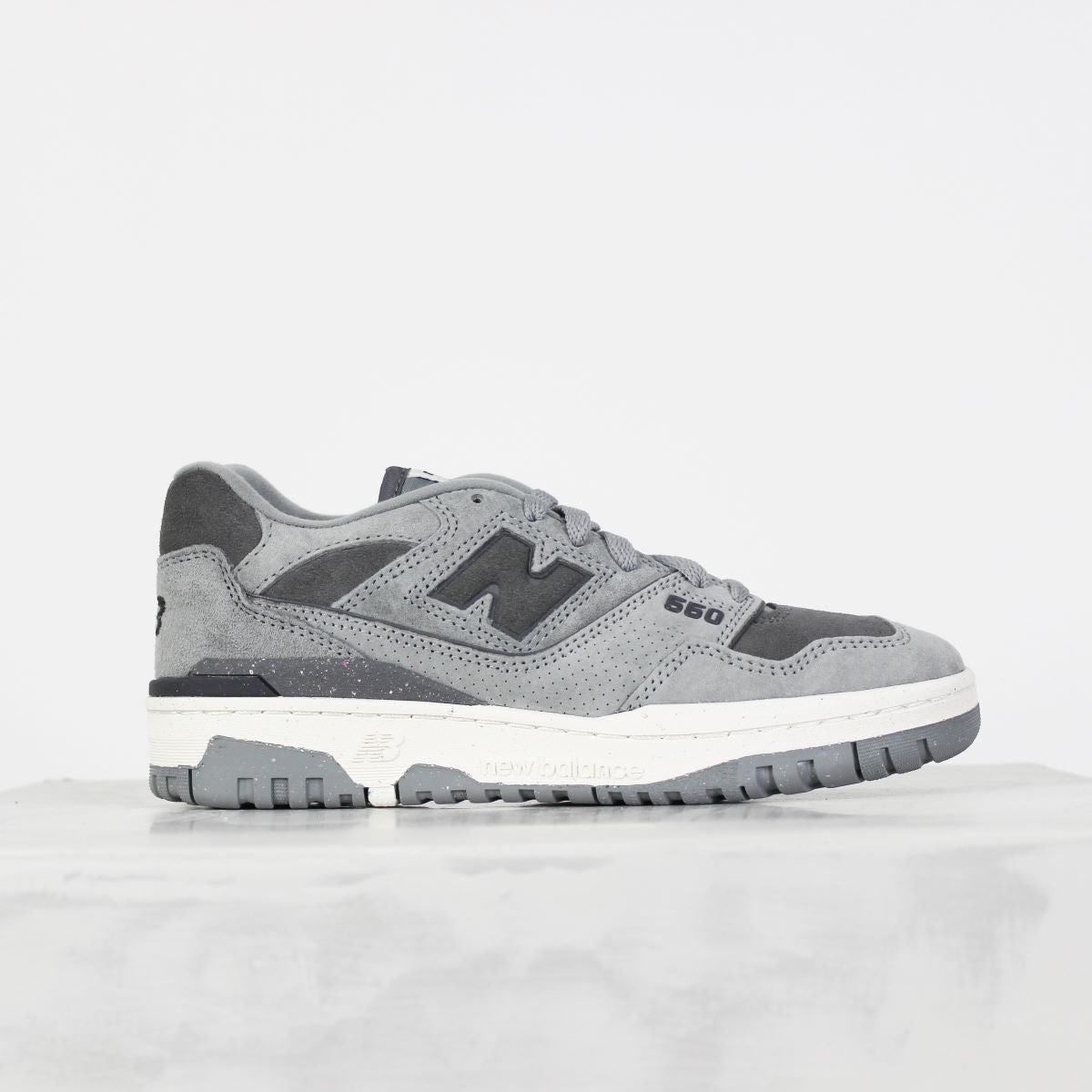 Tênis New Balance 550 Team Away Grey