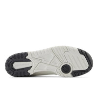 Tênis New Balance 550 Off White Black