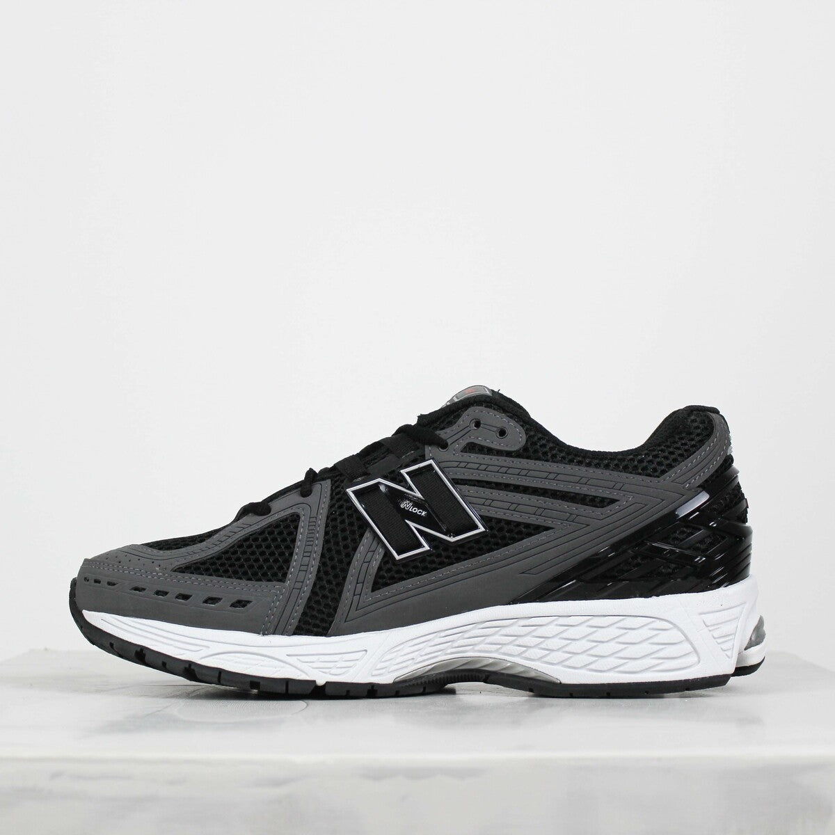 Tênis New Balance 1906 Black Castlerock