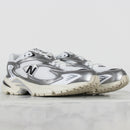 Tênis New Balance 725 Branco Cinza Metalizado