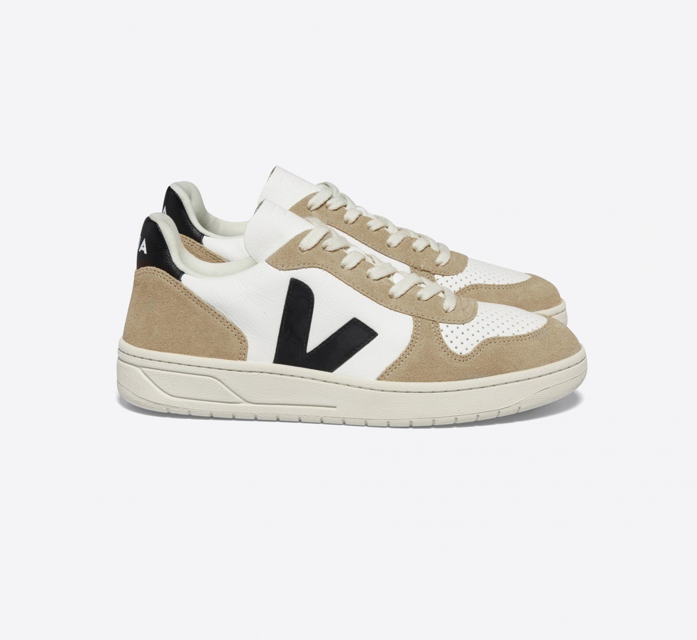 Tênis Veja V-10 Chfree Extra White Black Sahara
