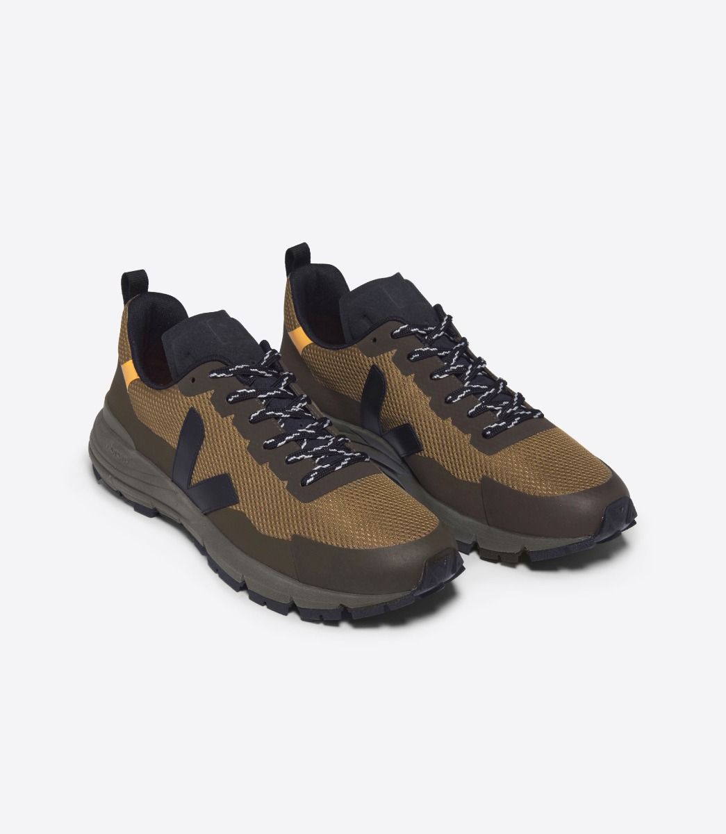 TENIS VEJA DEKKAN ALVEOMESH TENT BLACK OURO