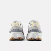 Tênis New Balance 9060 Infantil Cinza Branco Off