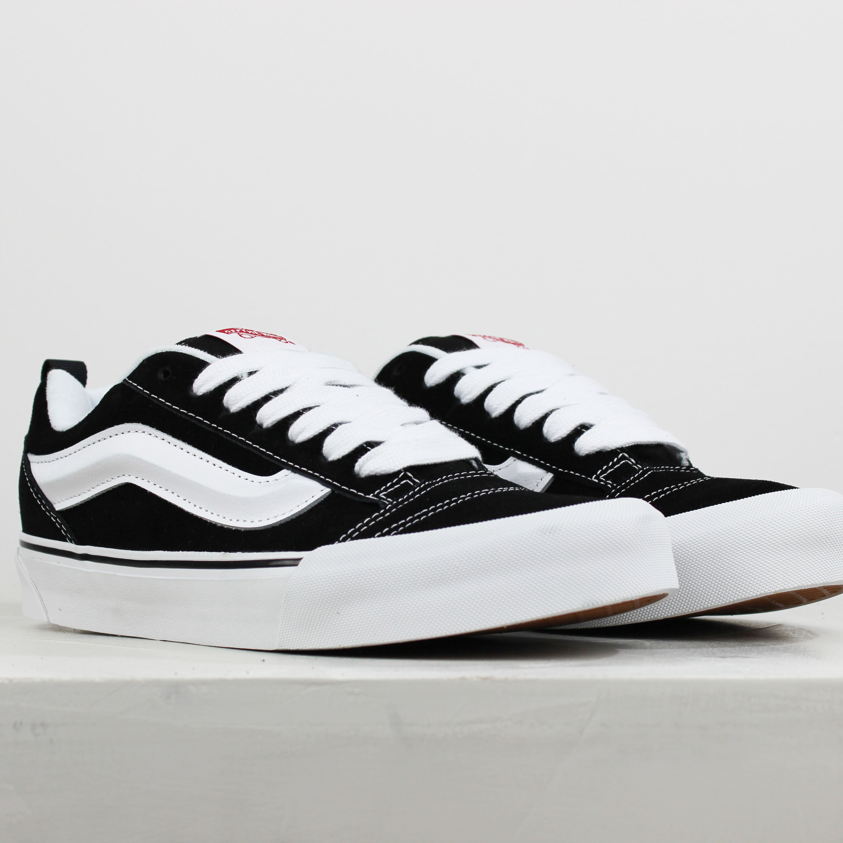 Tênis Vans Knu Skool Black True White