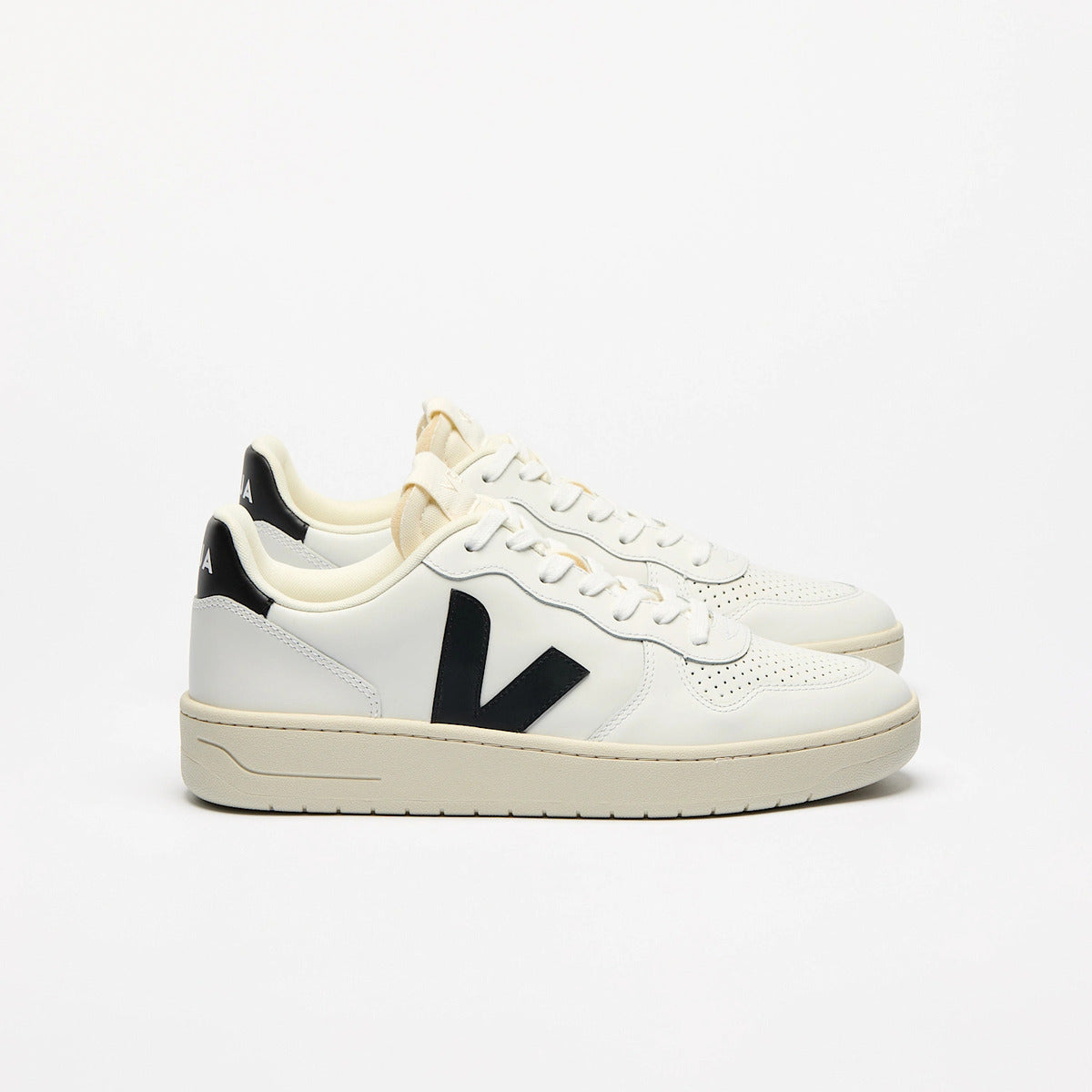 Tênis Veja V-10 Prime Leather White Black