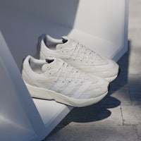 Tênis Adidas Lightstride Crystal White Bege