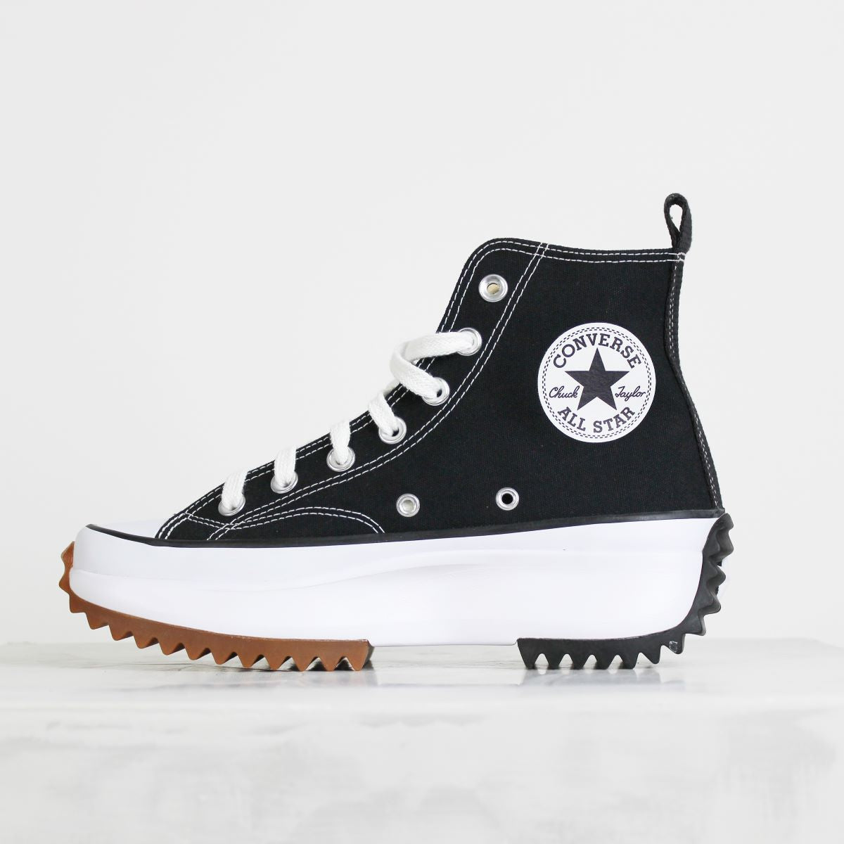 Tênis Converse Run Star Hike Hi Foundation Canvas Preto