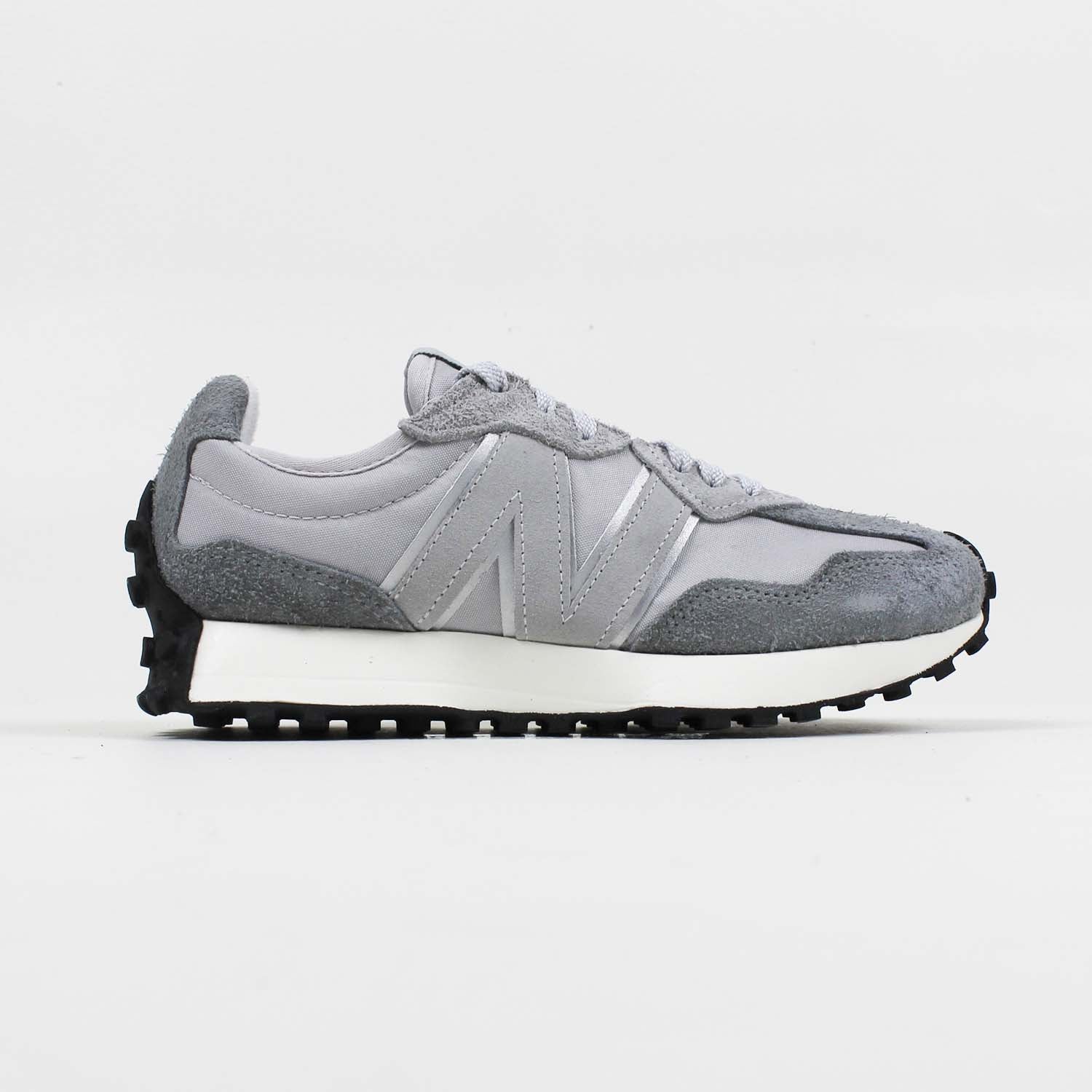 Tênis New Balance 327v1 Prata