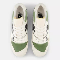 Tênis New Balance 550 Bege Claro Verde