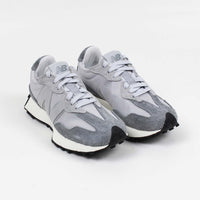 Tênis New Balance 327v1 Prata